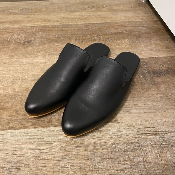 Liberte The Modern Black Leather Slip-On Mules - Picture 2 of 4